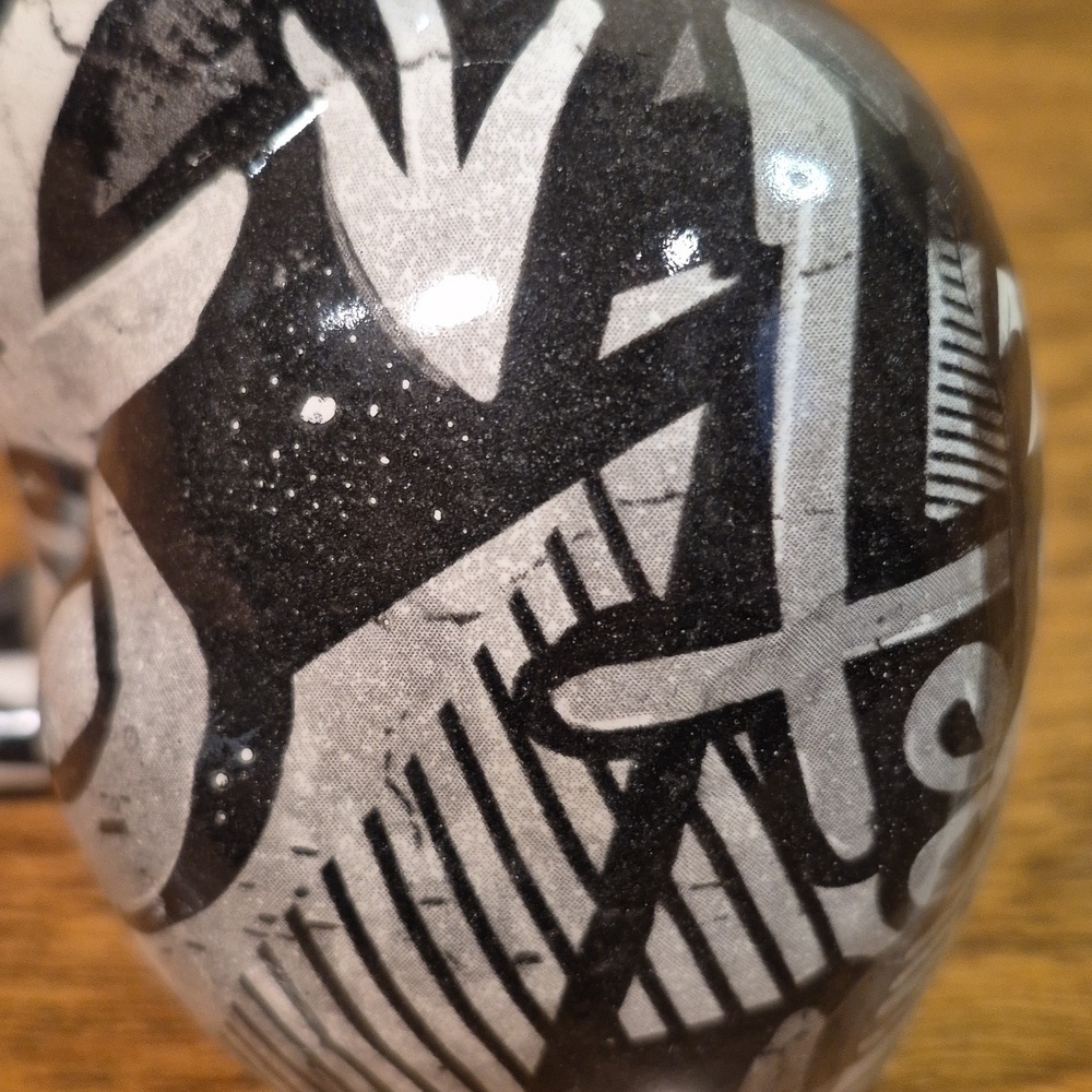 MONOCHROME Black And White Graffiti Inspired Resin Cat Figurine - Picture 7 of 13